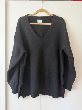 H&M Black Oversized V-Neck Women's Sweater